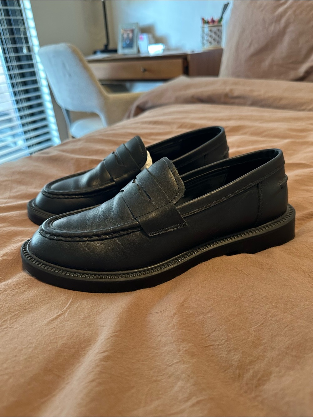 Blondo Black Leather Waterproof Loafers - Picture 3 of 4